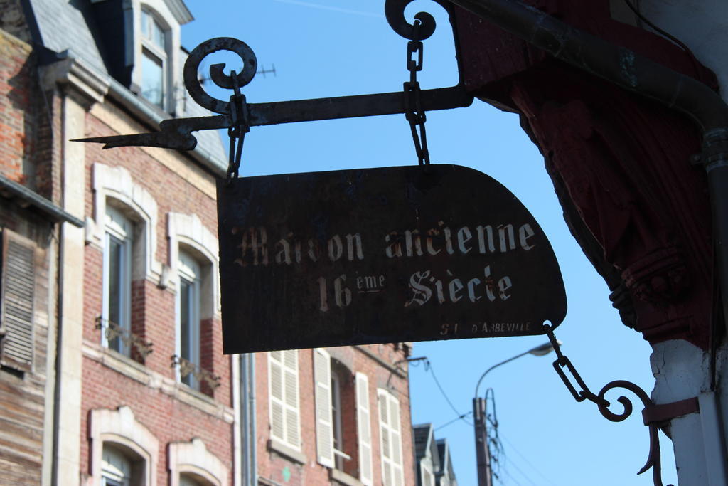 Les Capucines Bed and Breakfast Abbeville Εξωτερικό φωτογραφία