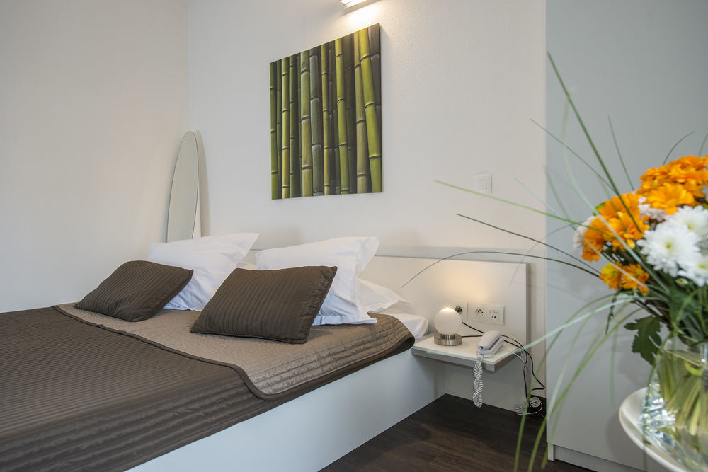 Les Capucines Bed and Breakfast Abbeville Εξωτερικό φωτογραφία
