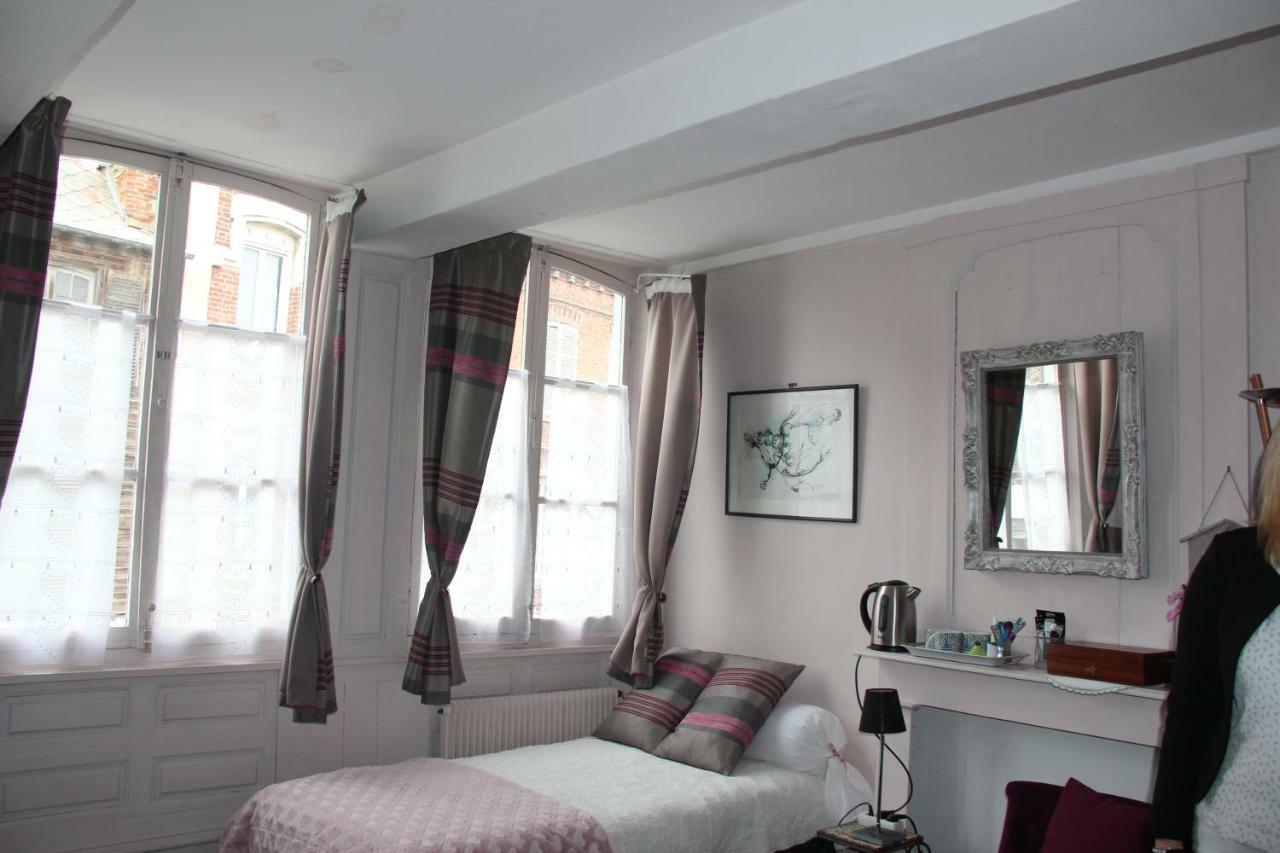 Les Capucines Bed and Breakfast Abbeville Εξωτερικό φωτογραφία